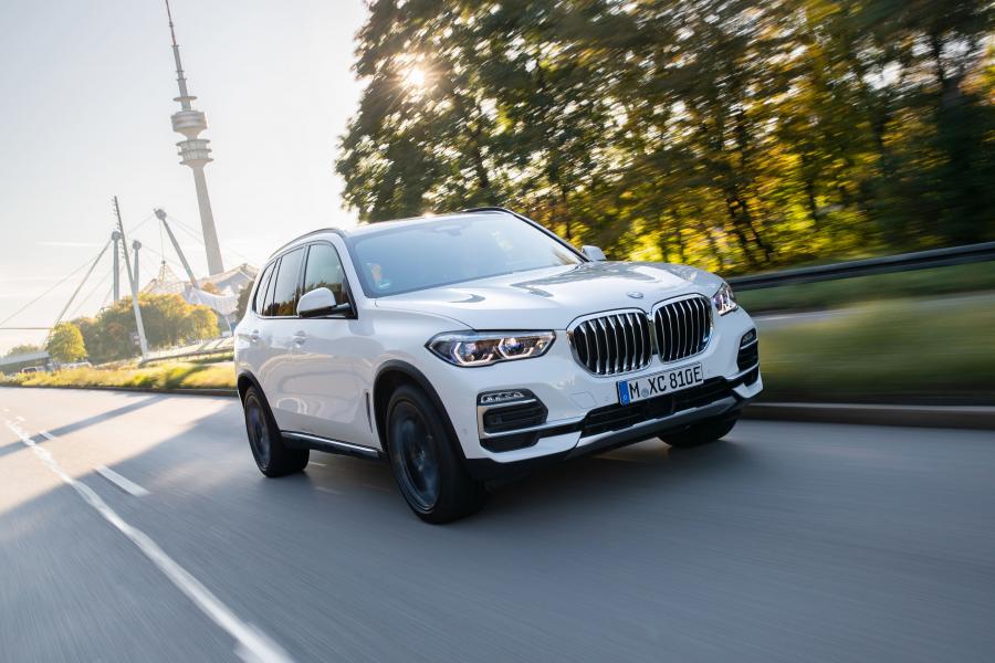  BMW X5 xDrive45e iPerformance (G05) 2019 года  (WW) (фото 21 из 102)